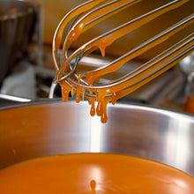 Load image into Gallery viewer, Litchfield Distillery Bourbon Pecan Törtéls &amp; Caramel Pilgrim Hats
