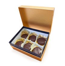 Load image into Gallery viewer, Fruit &amp; Marzipan Assortment
